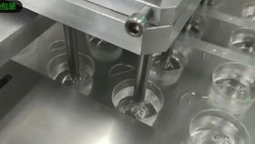 牙刷盒貼標(biāo)機(jī) 全自動牙刷貼標(biāo)機(jī) 牙刷廠用一臺貼標(biāo)機(jī)解決了招不工人的煩惱